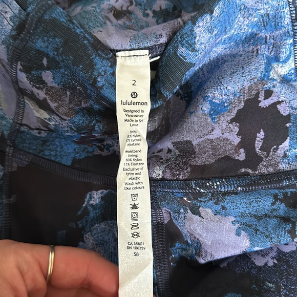 Fast and Free lululemon leggings - Picture 3 of 8